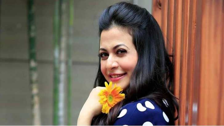 সপরিবারে করোনামুক্ত কোয়েল মল্লিক