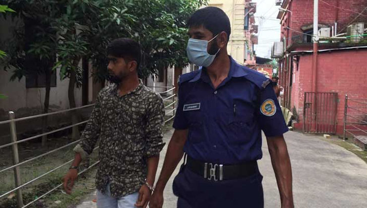 স্বাক্ষর জাল করে জামিন, জেলহাজতে দালাল