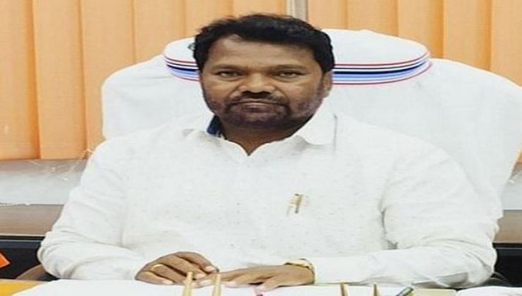 শিক্ষামন্ত্রী ভর্তি হলেন একাদশ শ্রেণীতে
