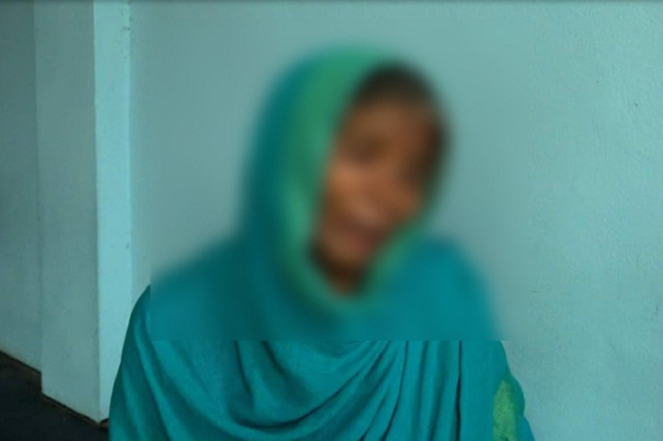 বিধবা ভাতার কার্ড চাওয়ায় বৃদ্ধাকে মারধরের অভিযোগ চেয়ারম্যান দম্পতির বিরুদ্ধে