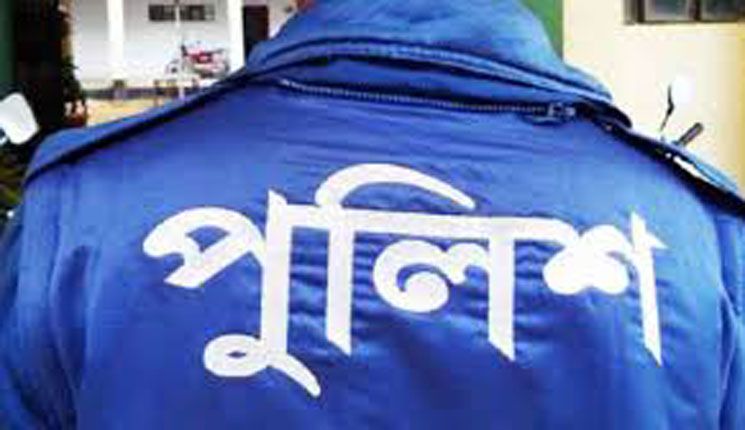৬ষ্ঠ শ্রেণীর ছাত্রীকে বাগানে নিয়ে ধর্ষণের অভিযোগে পুলিশ গ্রেপ্তার