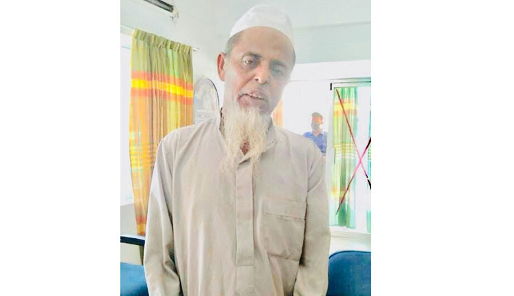 উল্লাপাড়ার পুত্রবধুকে কুপ্রস্তাবকারি সেই শ্বশুর আটক