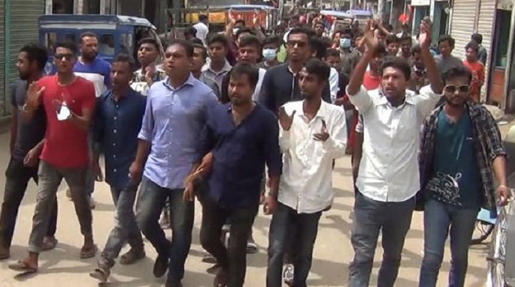 মেলান্দহ উপজেলা ছাত্রদলের পদবঞ্চিত ১৩ নেতার বিক্ষোভ