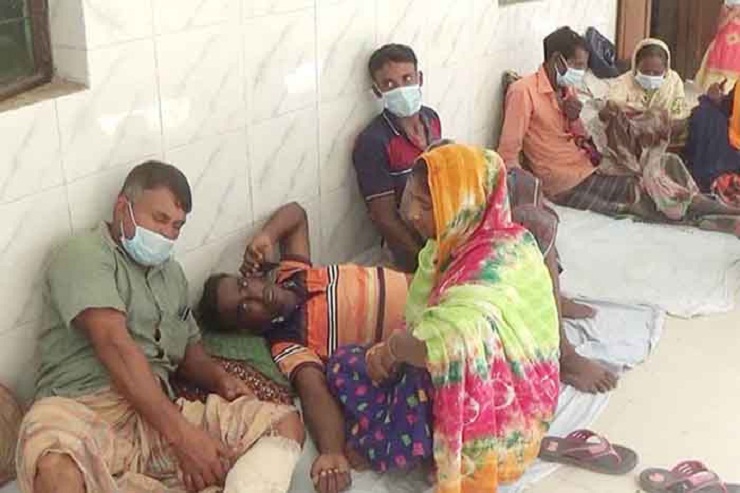 ঝিনাইদহে আধিপত্য বিস্তারকে কেন্দ্র করে দু’দল গ্রামবাসীর সংঘর্ষে ৩৫ জন আহত হয়েছে