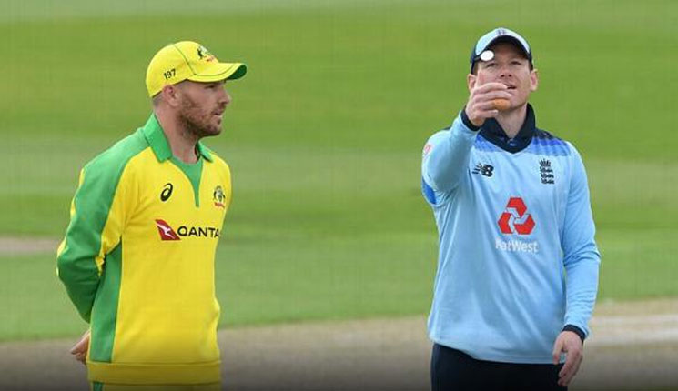 প্রথম ২ বলে ২ উইকেট, তারপর বিশাল সংগ্রহ