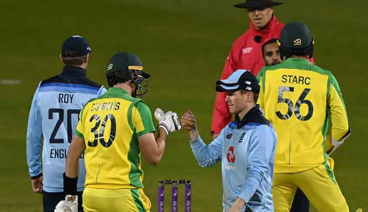 ম্যাক্সওয়েল-ক্যারির রেকর্ড জুটিতে অস্ট্রেলিয়ার অবিশ্বাস্য জয়