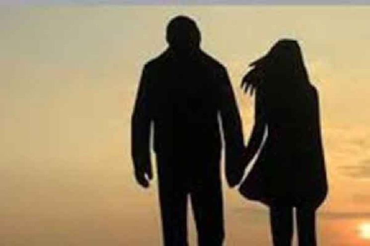স্ত্রীকে করোনা আক্রান্তের কথা বলে পরকীয়া প্রেমিকাকে নিয়ে স্বামী ‍উধাও