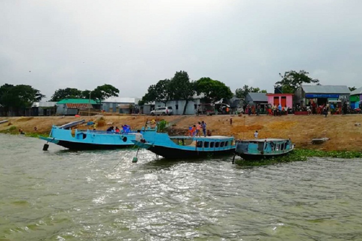 হাওরে অস্বাভাবিক নৌকা ভাড়ায় মুখ ফিরিয়ে নিচ্ছেন পর্যটকরা