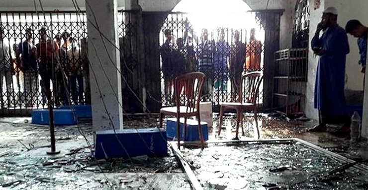 মসজিদে বিস্ফোরণে মৃতের সংখ্যা বেড়ে ৩৪