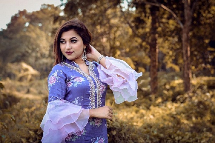 প্রেম-বিয়ের খবর দিলেন ক্লোজআপ ওয়ান তারকা লিজা