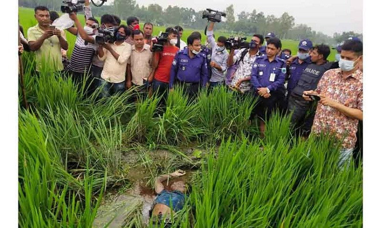 খুন করে ঘটনা ভিন্নখাতে প্রবাহিত করতে ৯৯৯-এ ফোন