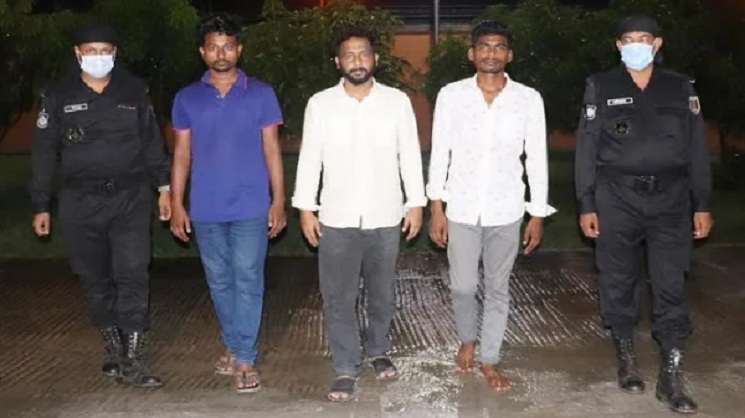 রাজধানীতে অস্ত্রসহ শীর্ষ সন্ত্রাসী সাইফুল ও তার সহযোগীরা গ্রেফতার