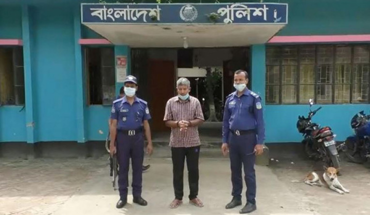 স্ত্রীকে হত্যা করে পালিয়ে যাওয়া স্বামী গ্রেপ্তার