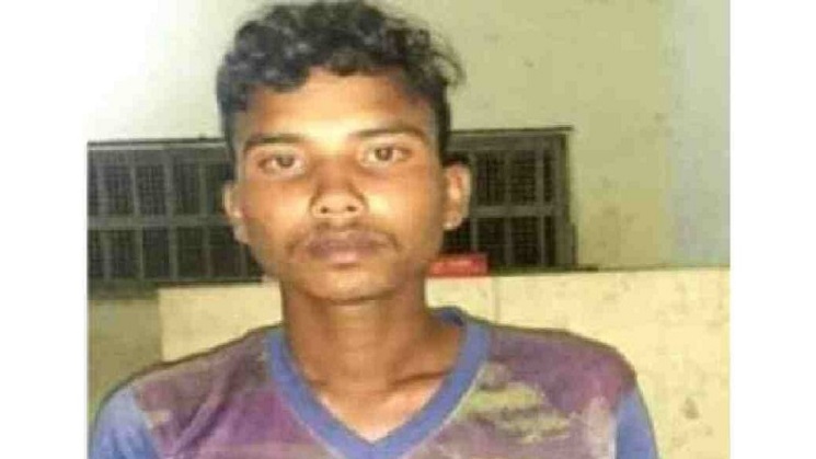 স্কুলছাত্রীকে বাড়ি থেকে তুলে নিয়ে একমাস ধরে ধর্ষণ, যুবক গ্রেপ্তার