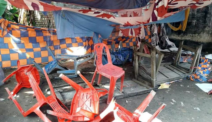 রাণীনগরে আওয়ামীলীগের চারটি নির্বাচনী ক্যাম্পে ভাংচুর ও অগ্নি সংযোগ ছাত্রদল নেতা আটক 