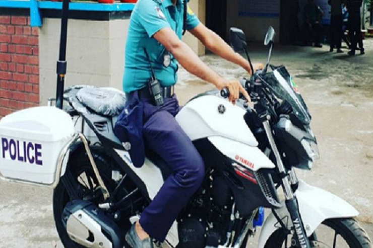 যাত্রাবাড়ীতে কাভার্ডভ্যান চাপায় সার্জেন্ট নিহত