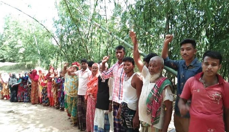 দোয়ারায় শাহীনের বিরুদ্ধে মিথ্যা মামলা প্রত্যাহারের দাবিতে মানববন্ধন 