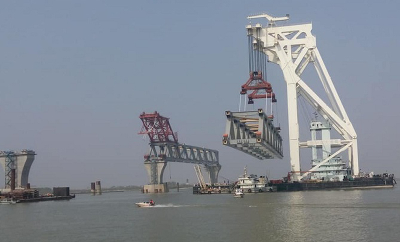 পদ্মা সেতুর ৩৬তম স্প্যান বসতে পারে আজ, দৃশ্যমান হবে ৫৪০০ মিটার