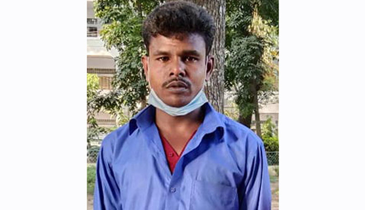 ৬ মাস সাজার ভয়ে ১৬ বছর আত্মগোপনে 