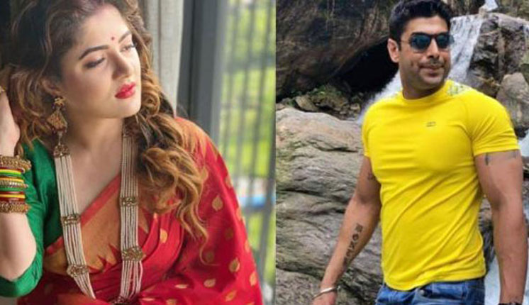 ফ্রেমে শ্রাবন্তী নেই, কাকে নিয়ে পাহাড়ে ঘুরতে গেলেন রোশন?
