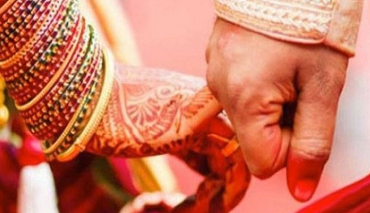 ভারতে ভিন্ন ধর্মে বিয়ে করলে ৫ বছরের জেল, হবে না জামিন 