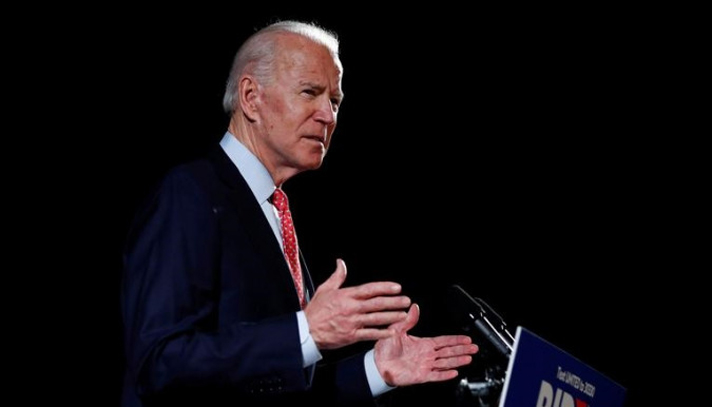 লকডাউন নয়, মাস্ক বাধ্যতামূলক করছেন বাইডেন