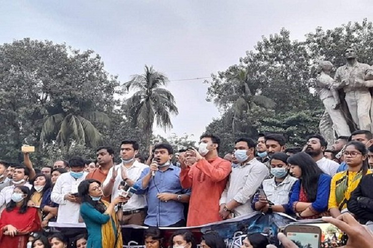 বঙ্গবন্ধুর ভাস্কর্য নিয়ে ধৃষ্টতা দেখালে দাঁতভাঙা জবাবের হুঁশিয়ারি