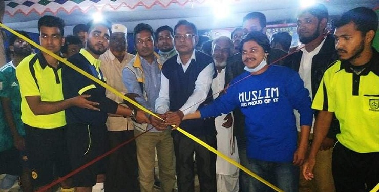 মুজীব শতবর্ষ উপলক্ষে রাঙ্গুনিয়ায় দিবারাত্রি ফুটবল টুর্নামেন্টের শুভ উদ্বোধন