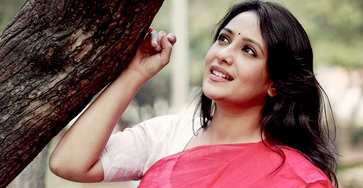 আবারও উপস্থাপনায় অপি করিম