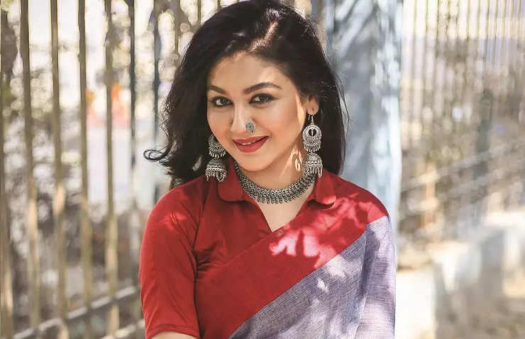 খোলামেলা জয়া, আগে কখনো দেখেনি দর্শক! (ছবিসহ)