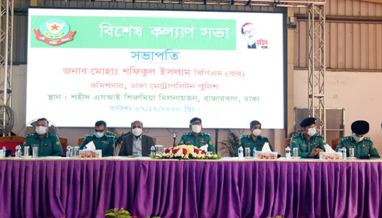 জীবন কত কঠিন, শরীর থেকে ইউনিফর্ম নেমে গেলে বোঝা যাবে : ডিএমপি কমিশনার 