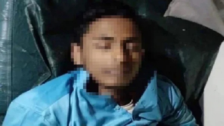নিজেকে অক্ষম ভেবে পুরুষাঙ্গ কাটলো কিশোর