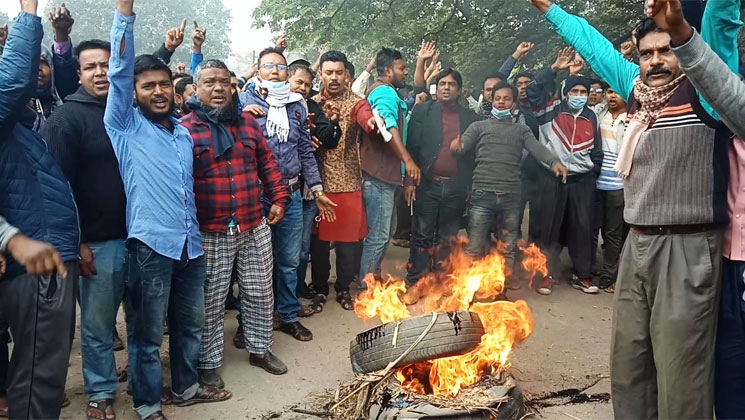 দর্শনা কেরু চিনিকলে শ্রমিক সমাবেশ ও বিক্ষোভ মিছিল