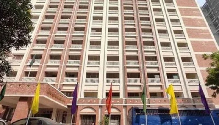 ঢাকার নিম্ন আদালতে কেটেছে এজলাস সংকট
