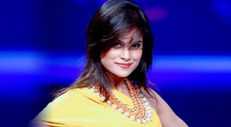 নিজ বাড়িতে অভিনেত্রীর রহস্যজনক মৃত্যু