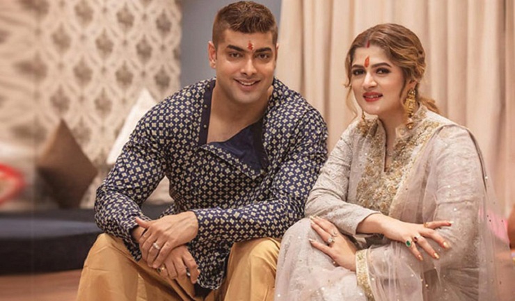 স্বামীর শেষ ছবিটাও মুছে ফেললেন শ্রাবন্তী