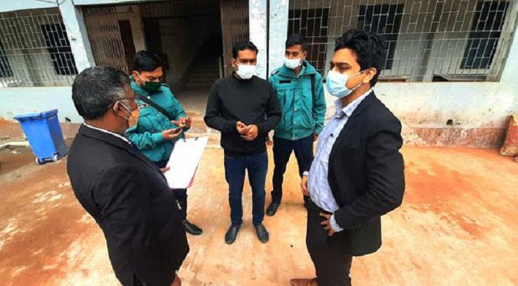 অন্যের পরীক্ষা দিতে গিয়ে দুই যুবক শ্রীঘরে