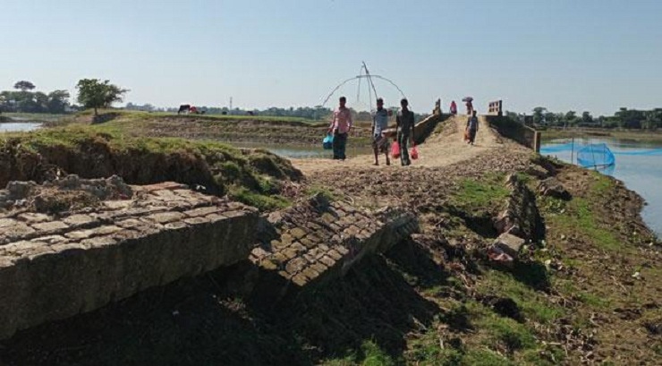 ভুল নকশায় সড়ক নির্মাণ, দুর্ভোগে দুই ইউনিয়নের মানুষ