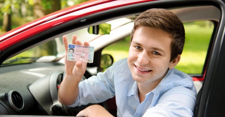 স্পেনে ড্রাইভিংয়ের বাংলা অটো স্কুল চালু করলেন বাংলাদেশি