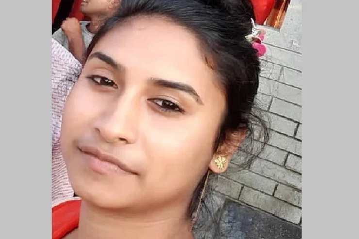 অলঙ্কার দিতে দেরি করায় নববধূকে পিটিয়ে হত্যা, শ্বশুর-শাশুড়ি আটক 