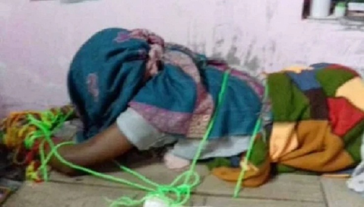 শীতের রাতে বাবাকে পিছমোড়া করে ফেলে রাখলো মা-ছেলে