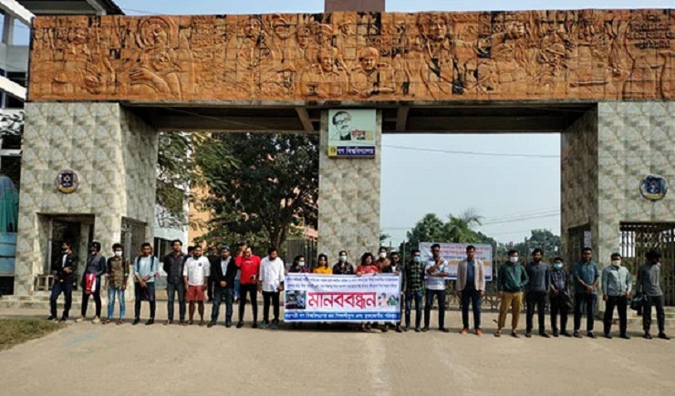 পুলিশ কর্মকর্তার মেয়েকে বিয়ে করায় ছেলের বাবাকে হাতুরি পেটা