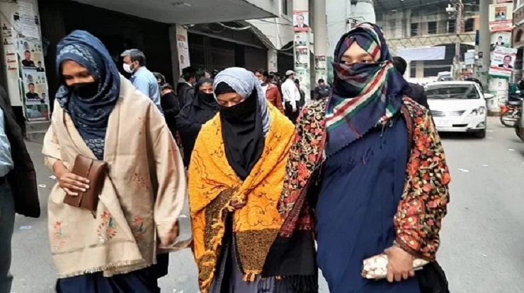 স্বামীর পুরুষাঙ্গ কর্তন করায় ২ দিনের রিমান্ডে স্ত্রী