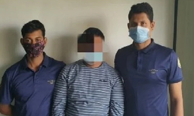 প্রেমিকাকে ধর্ষণের ভিডিও পর্নো সাইটে আপলোড করে ফাহিম
