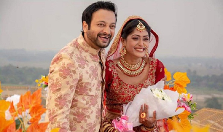হেলিকপ্টারে বউ আনতে যাবেন সাইমন
