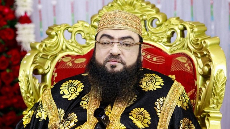 উল্টা পাল্টা ফতোয়া দিয়েই দেওয়ানবাগী পীরের উত্থান 