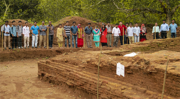 ড্যাফোডিলে ট্যুরিজম এন্ড হসপিটালিটি ম্যানেজমেন্ট বিষয়ে উচ্চশিক্ষা