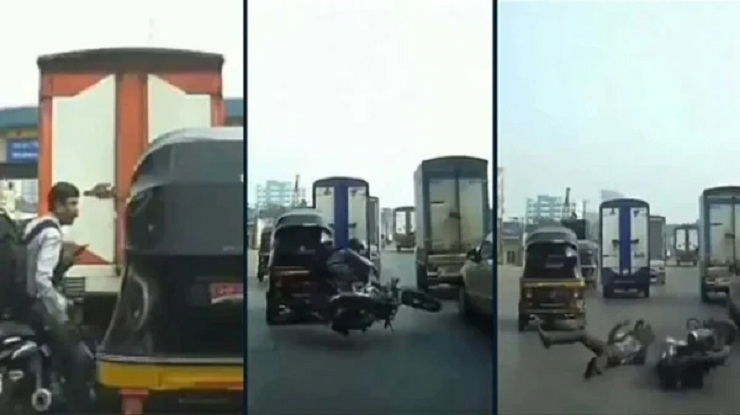 ঝগড়ার পর ব্যস্ত রাস্তায় বাইকারকে অটোচালকের ধাক্কা, ভয়াবহতার ভিডিও ভাইরাল