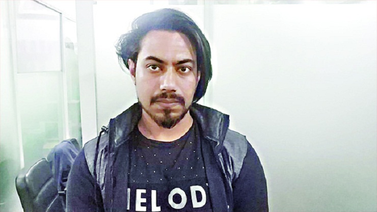 মীরাজুলের পর্নো ফাঁদ