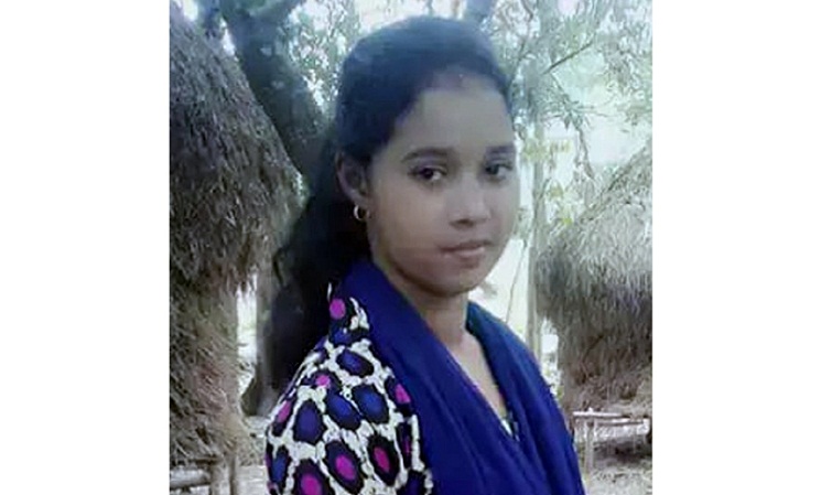 বাবা দেখলেন মেয়ের কক্ষের দরজা খোলা, ভেতরে নিথর দেহ